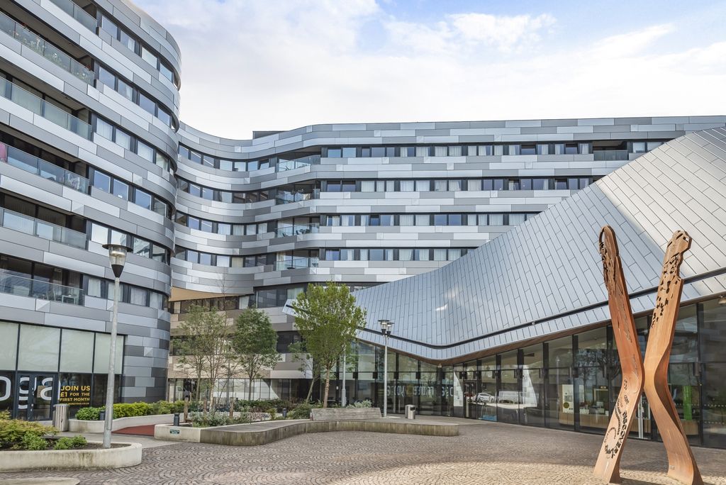 Property photo 1 of 15 External