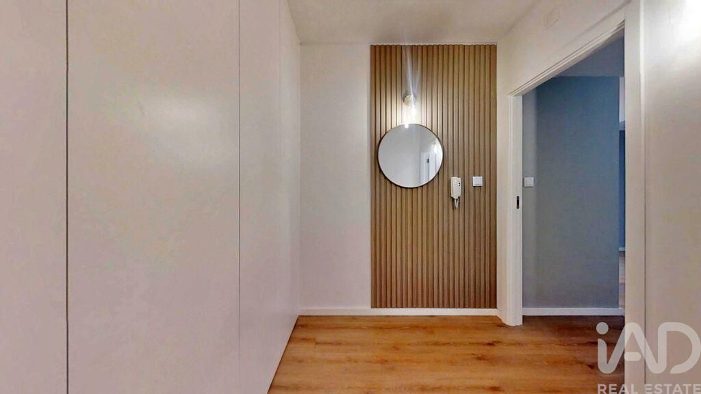 Property photo 3 of 40