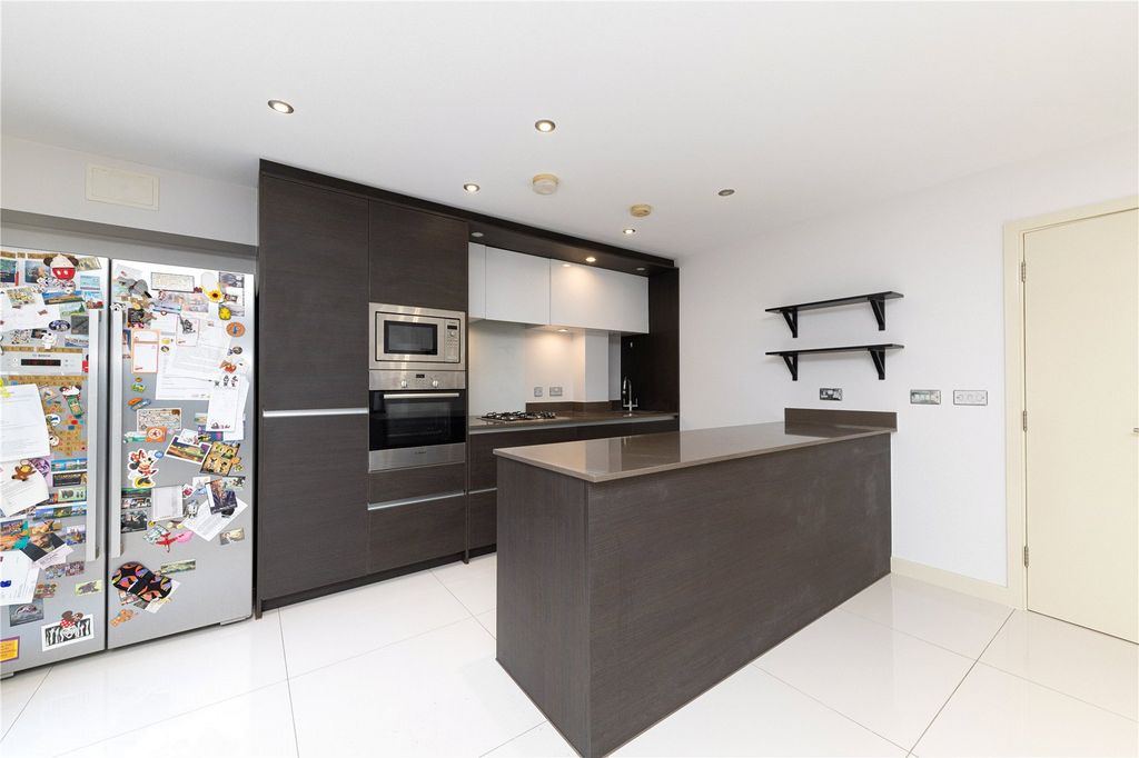 Property photo 3 of 12 Picture No. 05