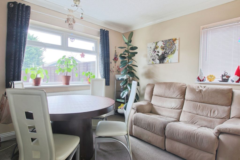 Property photo 2 of 12 4726765