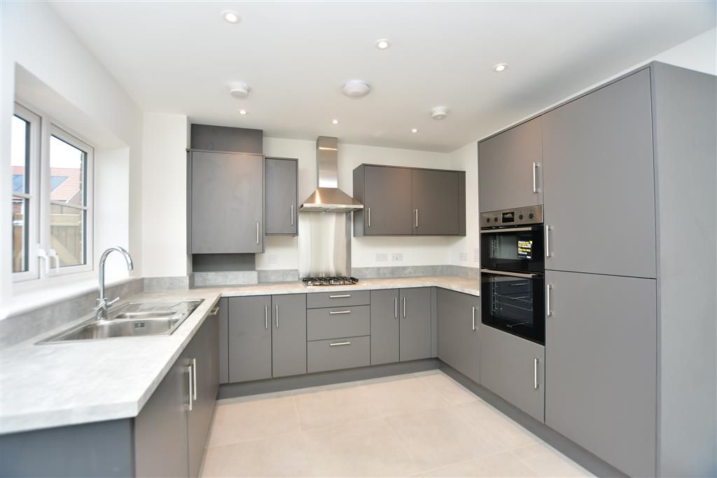 Property photo 1 of 7 Example Kitchen