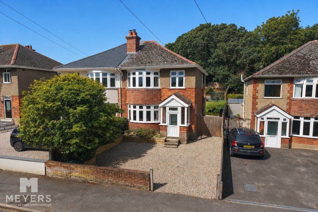 Property photo 1 of 34
