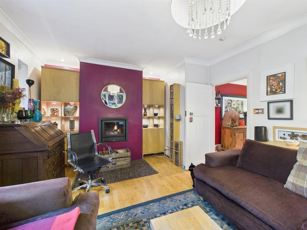 Property photo 3 of 52 Living Room