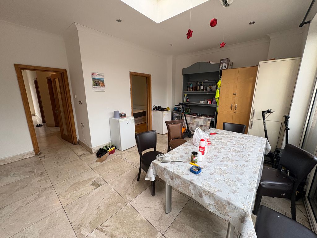 Property photo 3 of 6 Img_8173