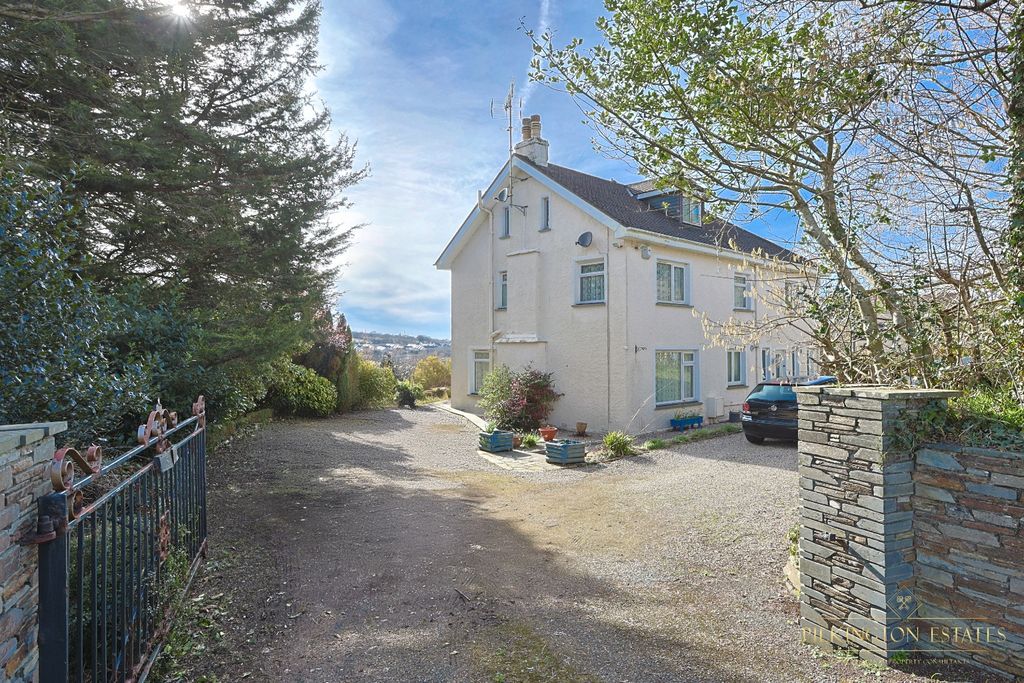 Property photo 2 of 47 4321292