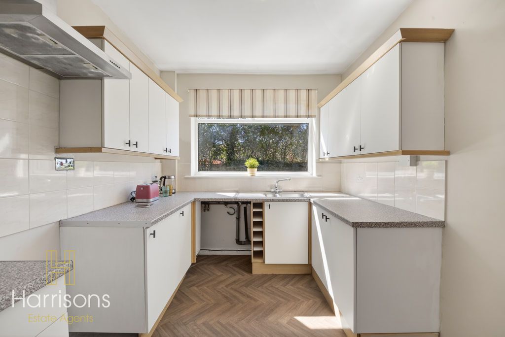 Property photo 3 of 25 Photo 4