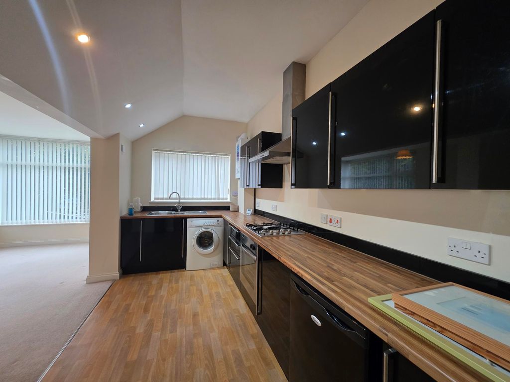 Property photo 3 of 7 Image