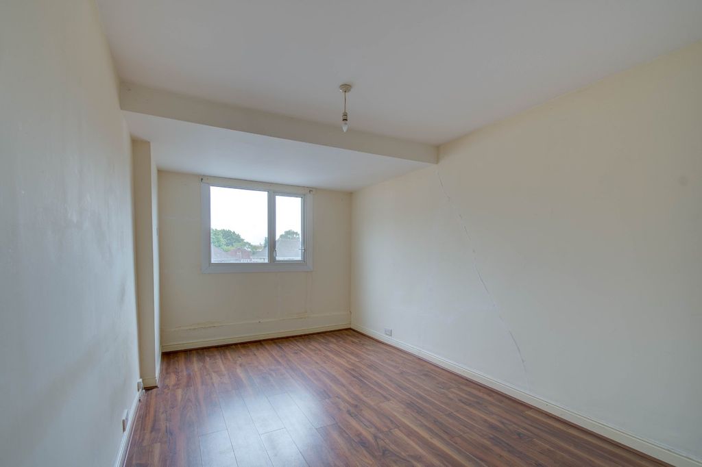 Property photo 3 of 7 Picture No. 95