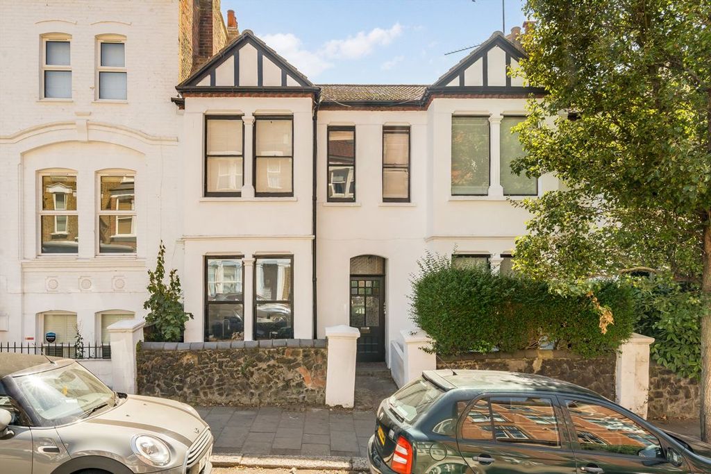 Property photo 1 of 7