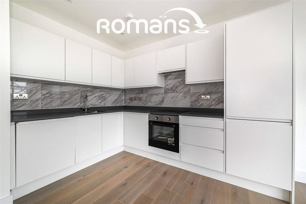 Property photo 2 of 3 Picture No. 18