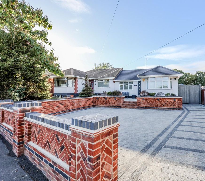 Property photo 1 of 27