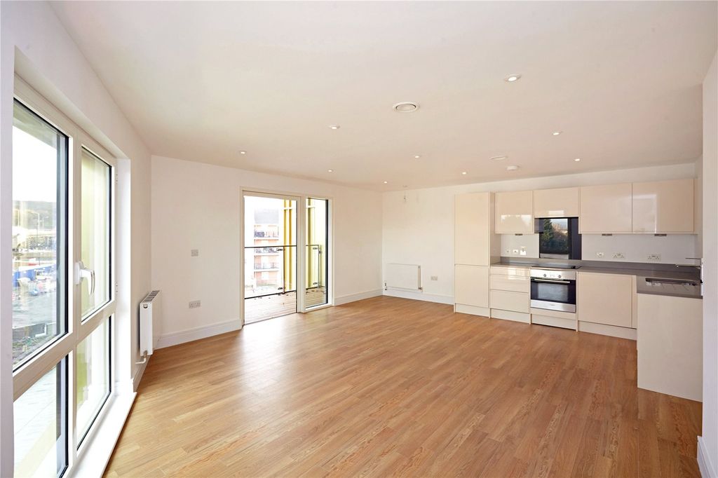Property photo 1 of 7 Picture No. 20