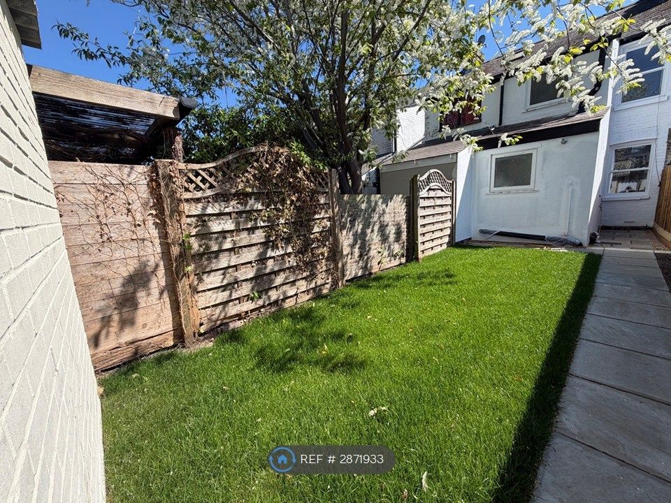 Property photo 3 of 26