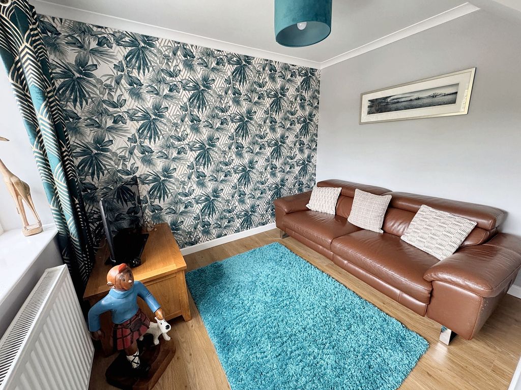 Property photo 3 of 24