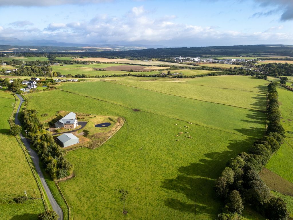 Property photo 1 of 11 Dunshiel