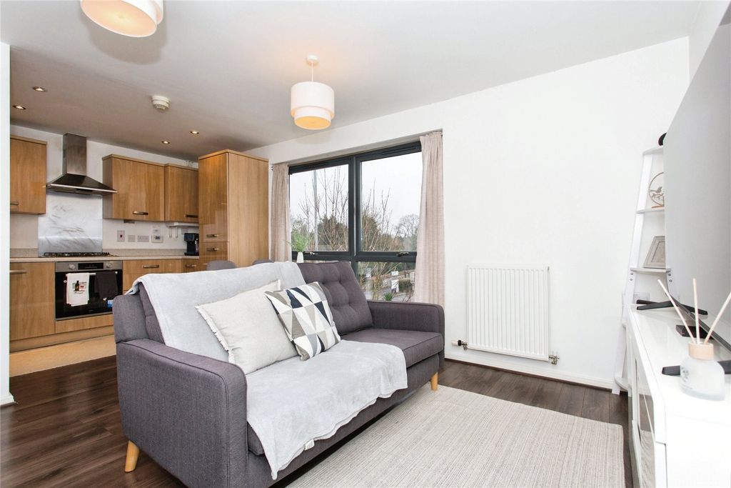 Property photo 3 of 12 Picture No. 20