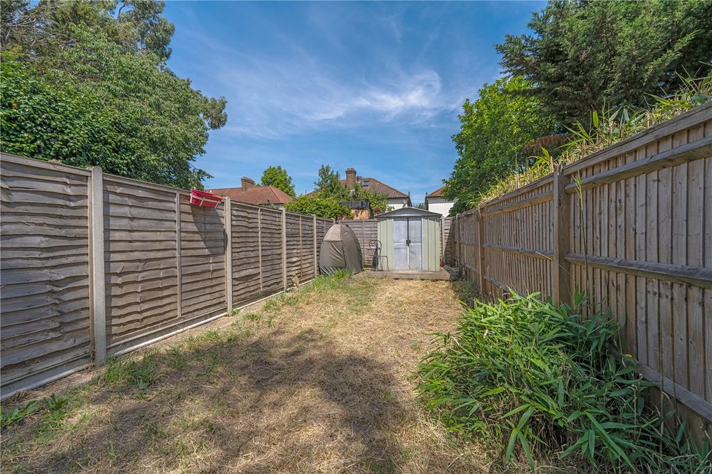 Property photo 2 of 9 Picture No. 25