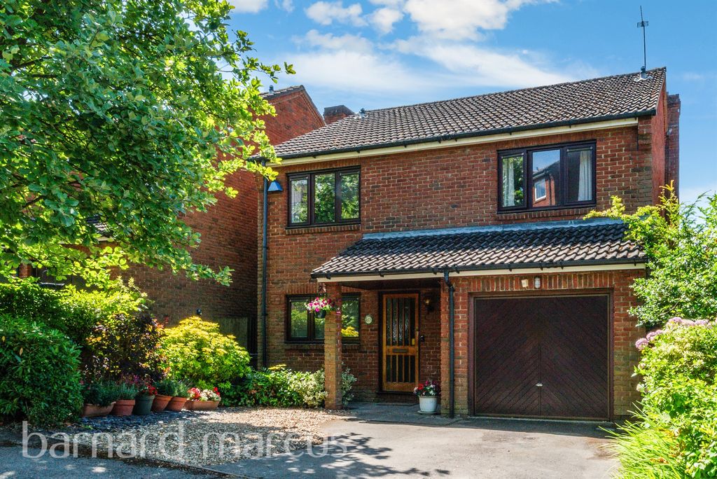 Property photo 1 of 11