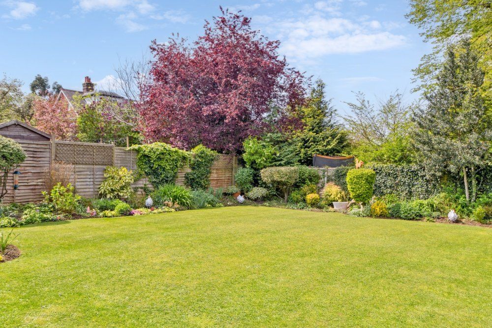 Property photo 2 of 19 Garden