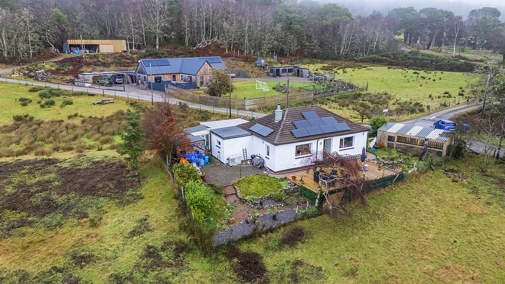 Property photo 2 of 38