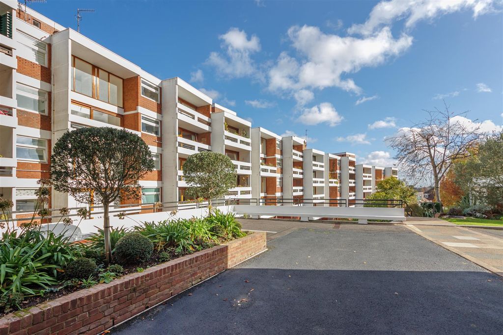 Property photo 2 of 15