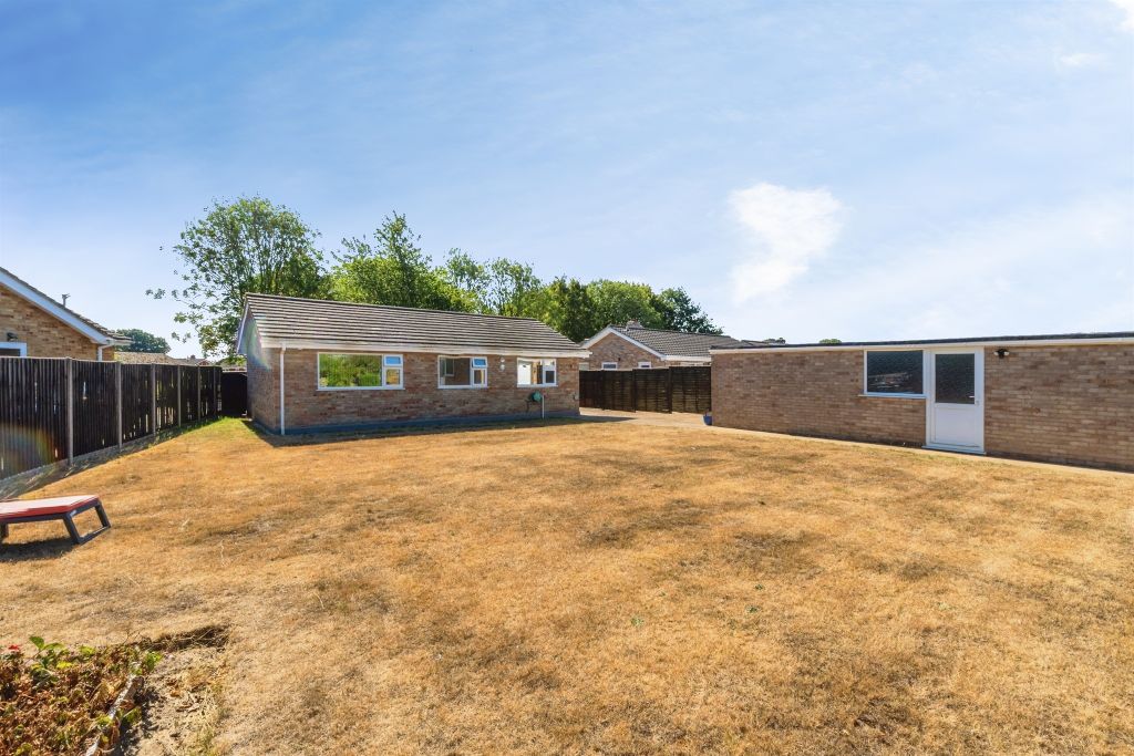 Property photo 2 of 16