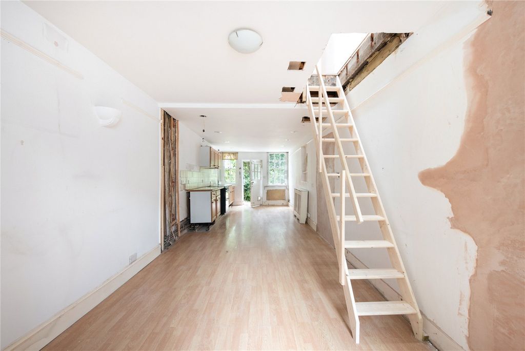 Property photo 3 of 13 Picture No. 19