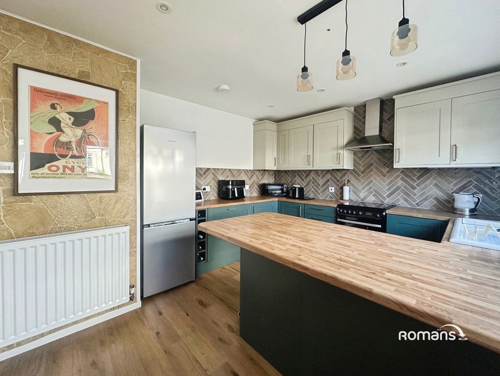 Property photo 3 of 13 Pbox-Img.Jpg