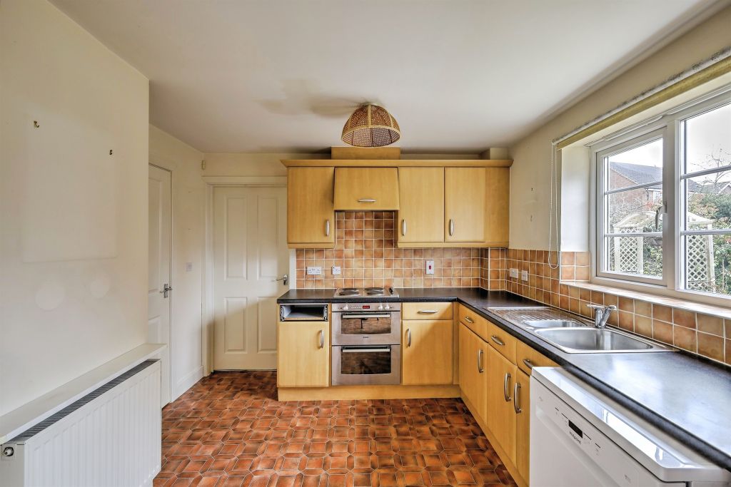 Property photo 2 of 20