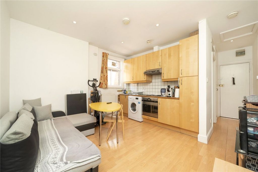 Property photo 2 of 6
