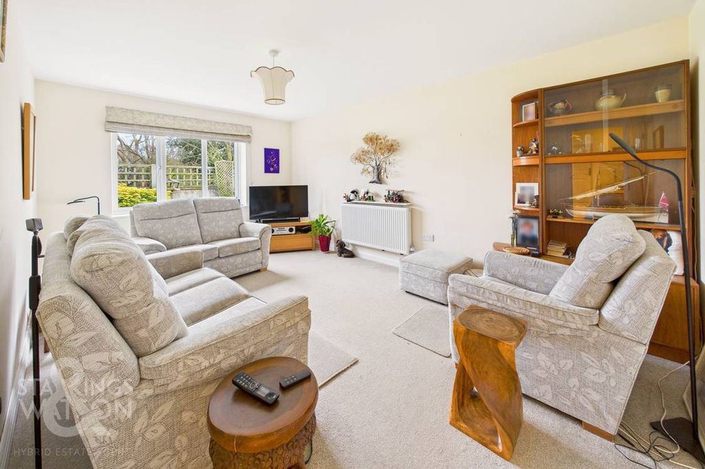 Property photo 3 of 21