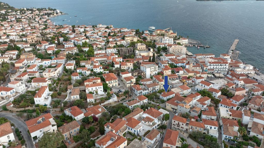 Property photo 2 of 45