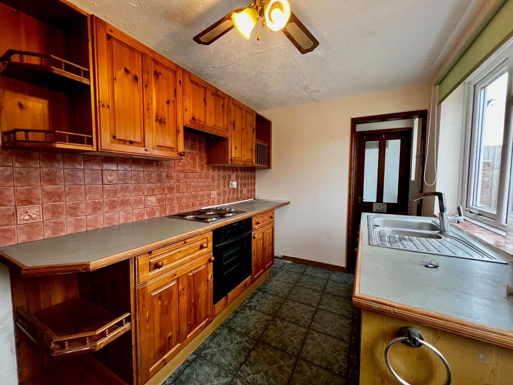 Property photo 3 of 8