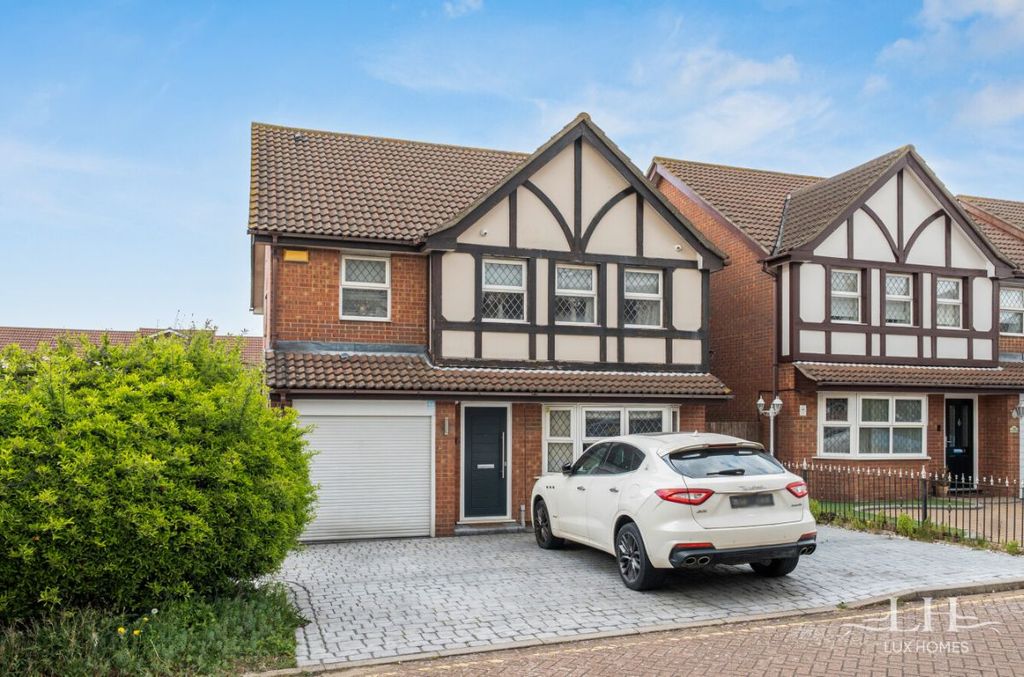 Property photo 1 of 21