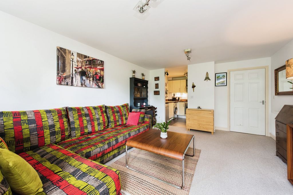 Property photo 3 of 14 68c5A298-4420-ee11-9966-000d3Ad539F5