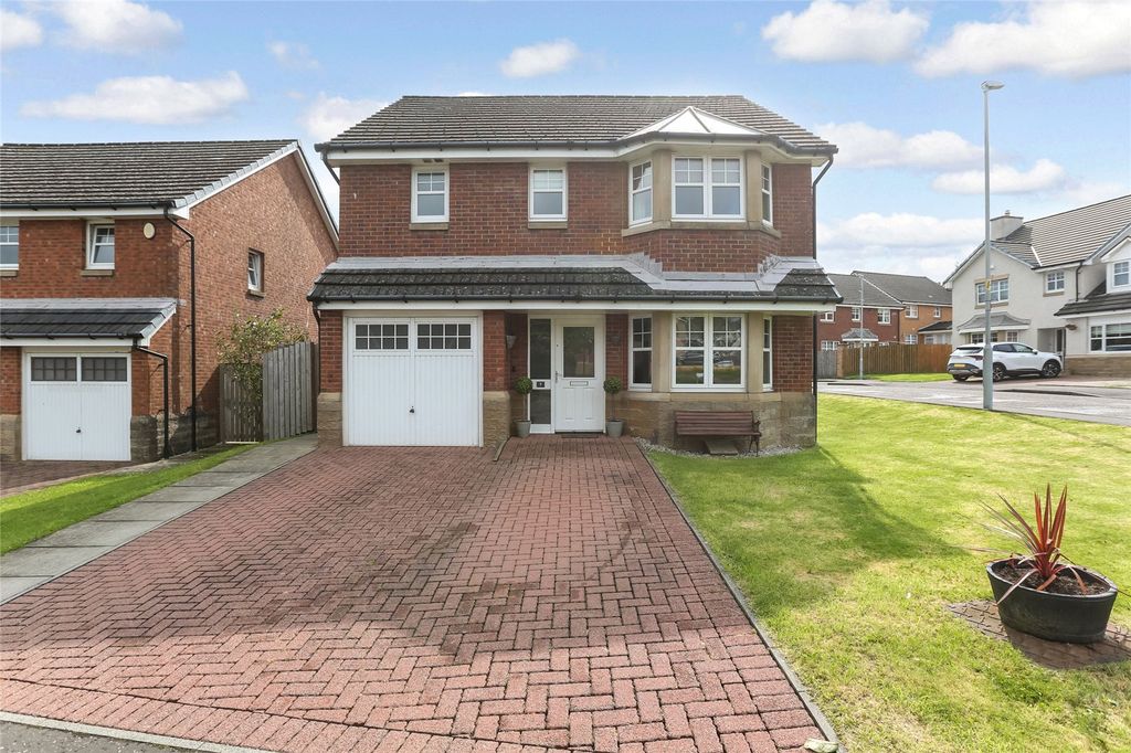 Property photo 1 of 18 External