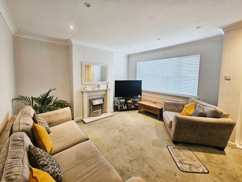 Property photo 3 of 12 Photo 10