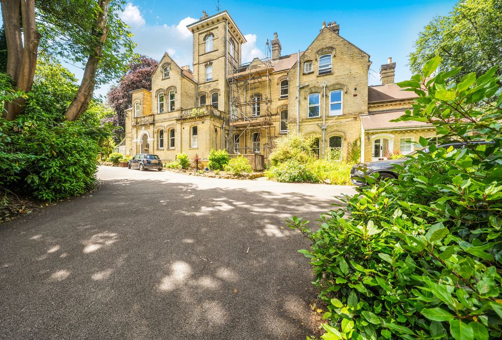 Property photo 1 of 20 1477763-21-6A2968...