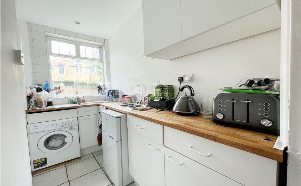Property photo 3 of 11 Img_1642-2