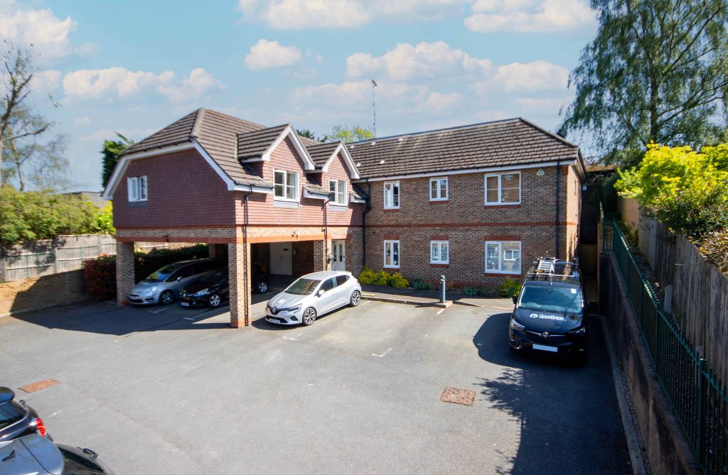 Property photo 1 of 9
