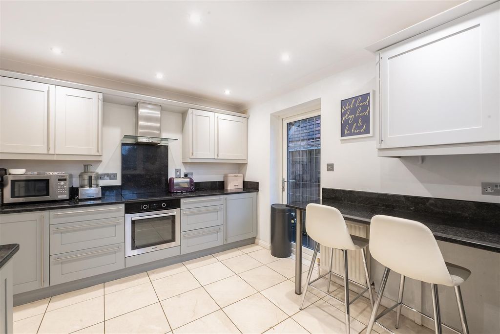 Property photo 2 of 12 Dsc_1075.Jpg