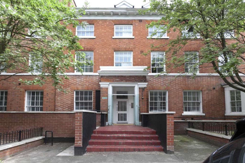 Property photo 1 of 6