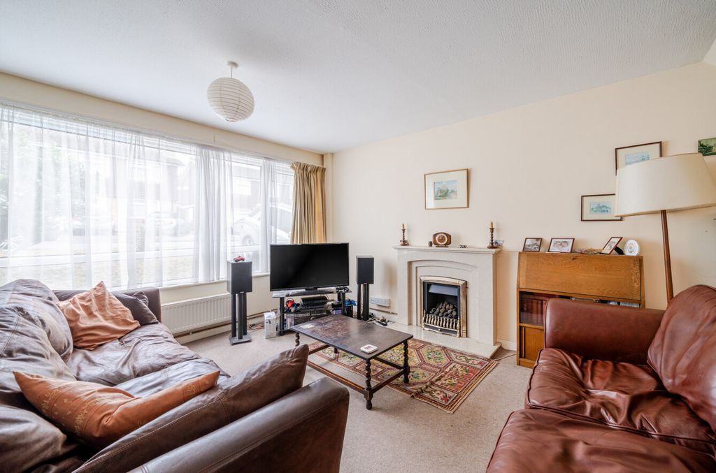 Property photo 3 of 19 1325937-12-68791B...