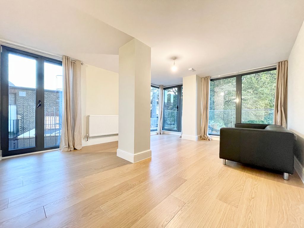 Property photo 2 of 8