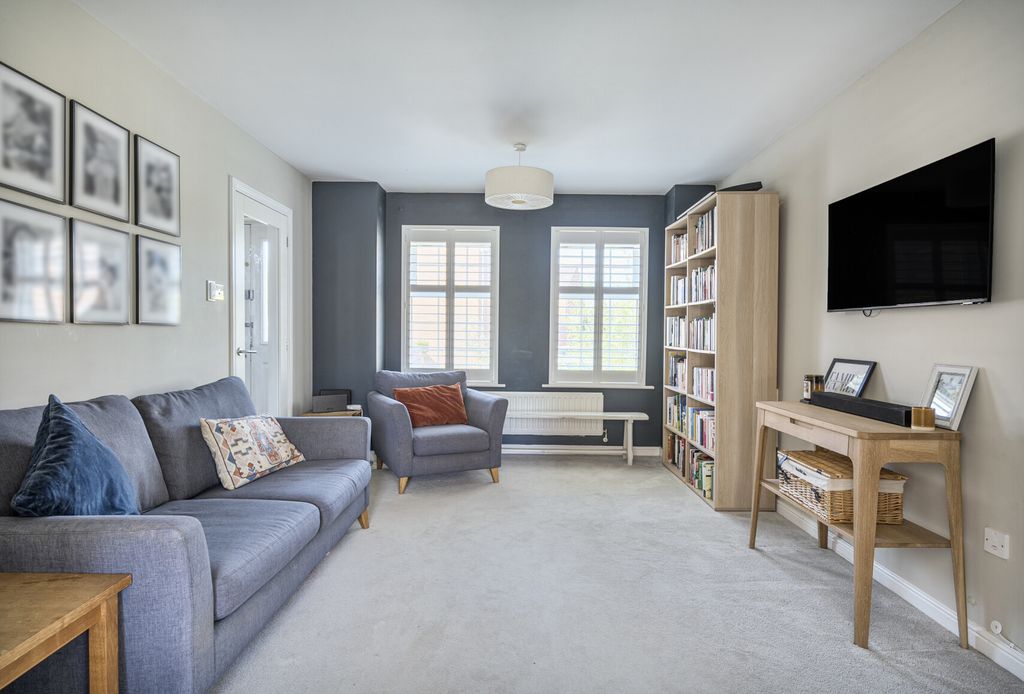 Property photo 3 of 18 1317405-9-686557d...