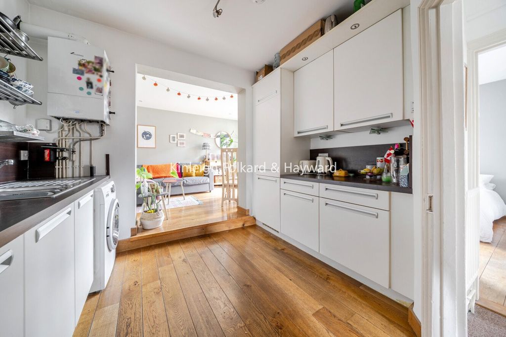 Property photo 1 of 14 Picture No. 25