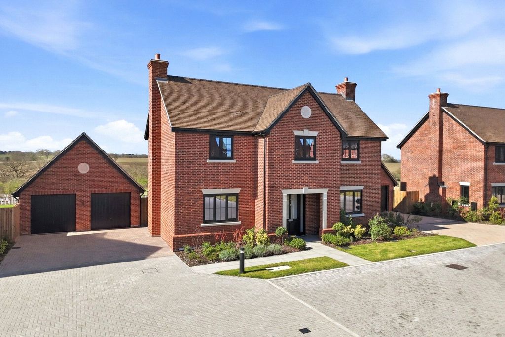Property photo 1 of 23 High Hiouse Farm