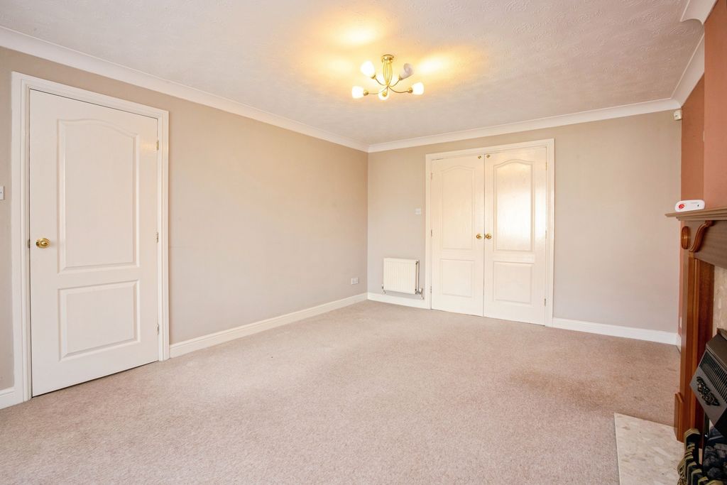 Property photo 3 of 23 Pbox-Img.Jpg