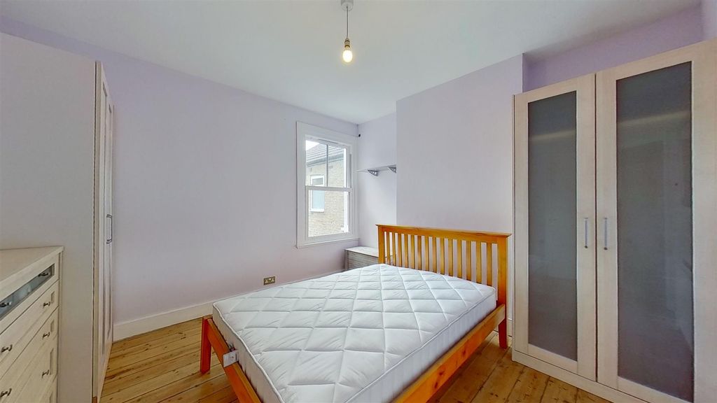 Property photo 3 of 8 3c-Treport-St-07082021_163825.Jpg