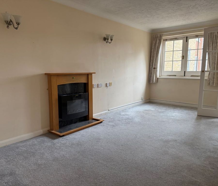 Property photo 2 of 12